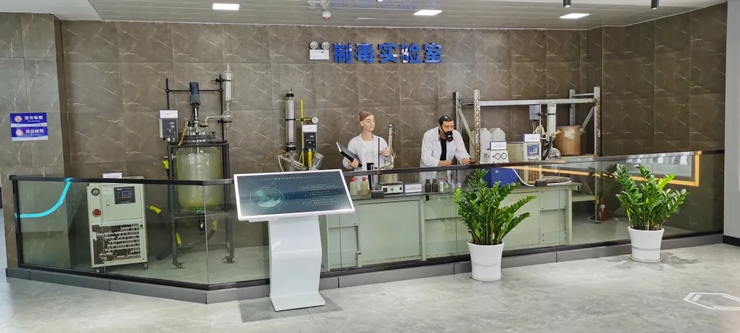 1637546180554705.jpg 640.webp (2).jpg