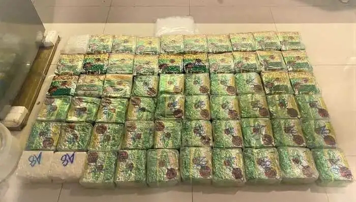 1641353337867736.jpg 640.webp (3).jpg