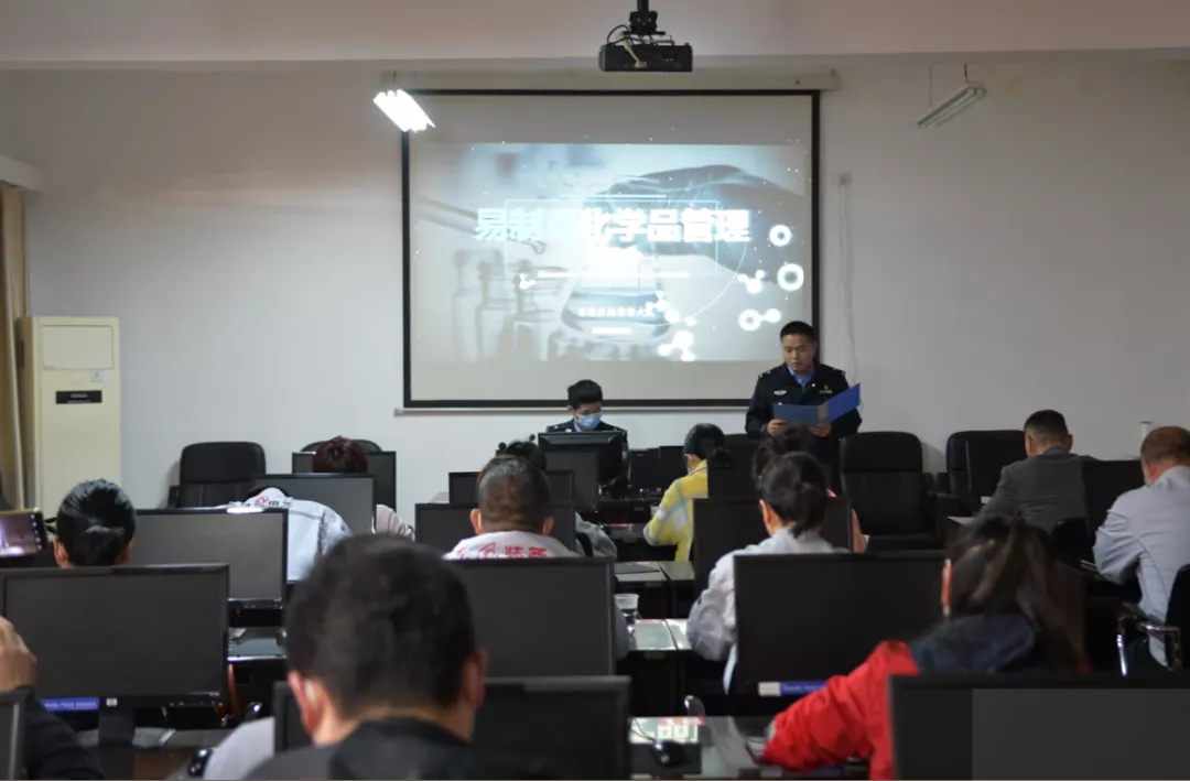 1636968162743363.png 十堰市东岳公安分局禁毒大队1.png