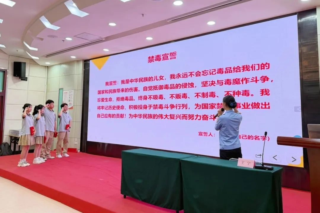 53f3d89c20a5b91effc0178b6eceb70c.jpg