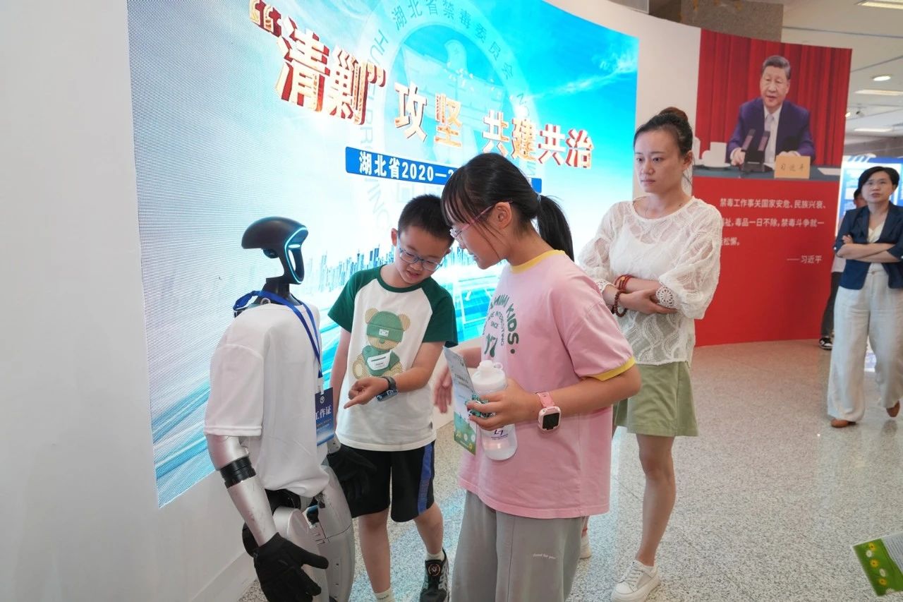 b3057e521f07aaecb71ed303454b86eb.jpg