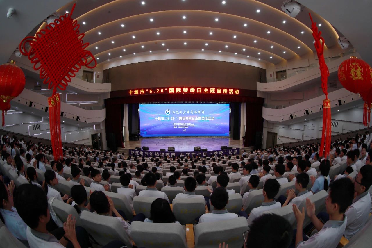 110ebb344bec56865696eccdac47cec3.jpg