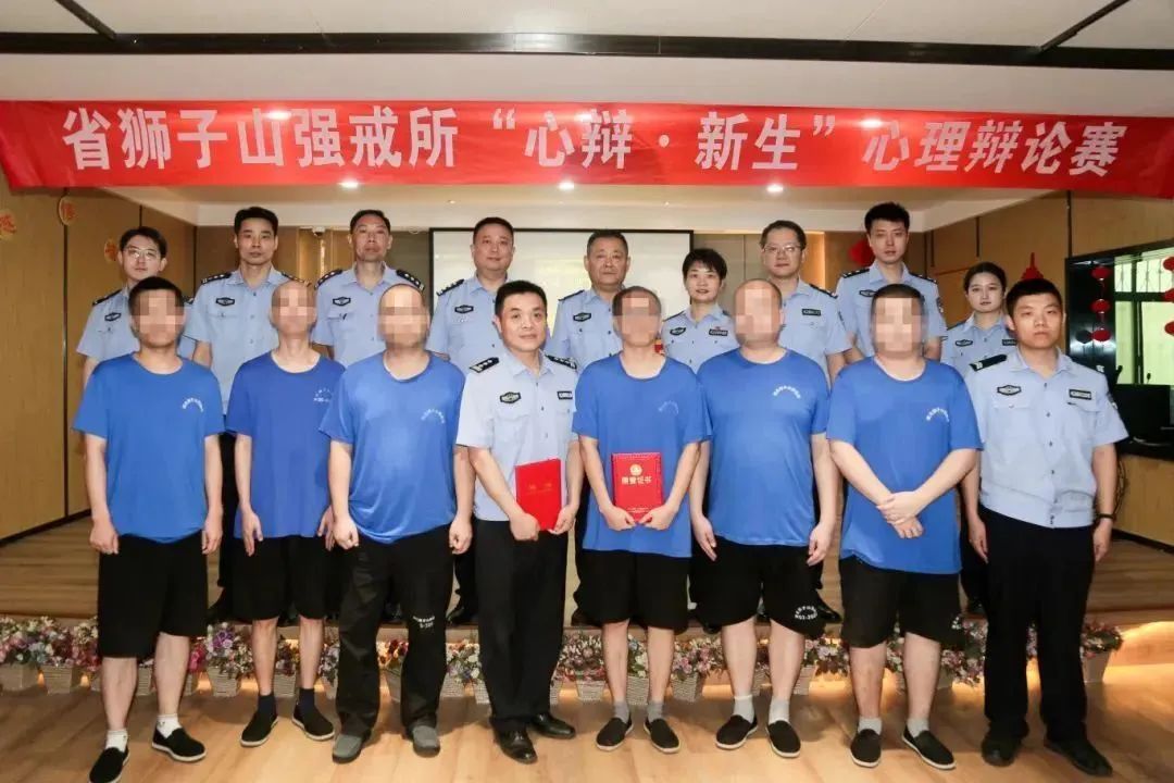 e6ecf30837cbf60860e1e28b9e75972f.jpg