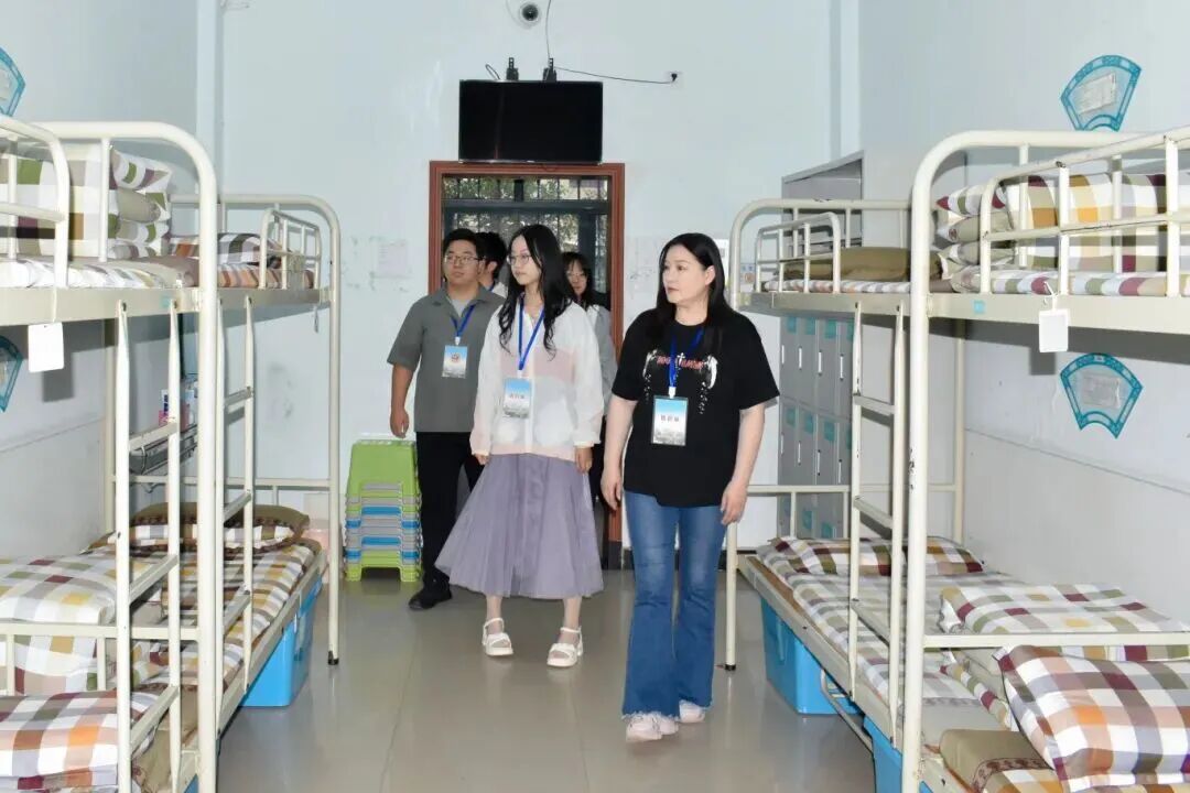 594f38d813509e2df8590a552a266ad6.jpg